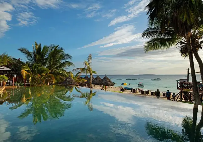 7-Day Serengeti National Park, Ngorongoro Crater and Zanzibar Adventure – Luxury Private Tour